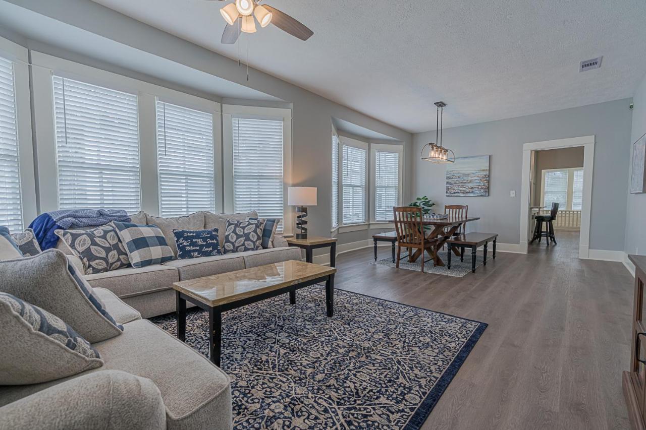 Uptown Cottage Newly Updated Home Near The Strand Galveston Harbor And Utmb ภายนอก รูปภาพ