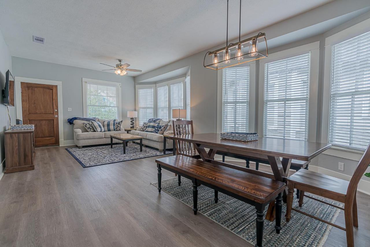 Uptown Cottage Newly Updated Home Near The Strand Galveston Harbor And Utmb ภายนอก รูปภาพ